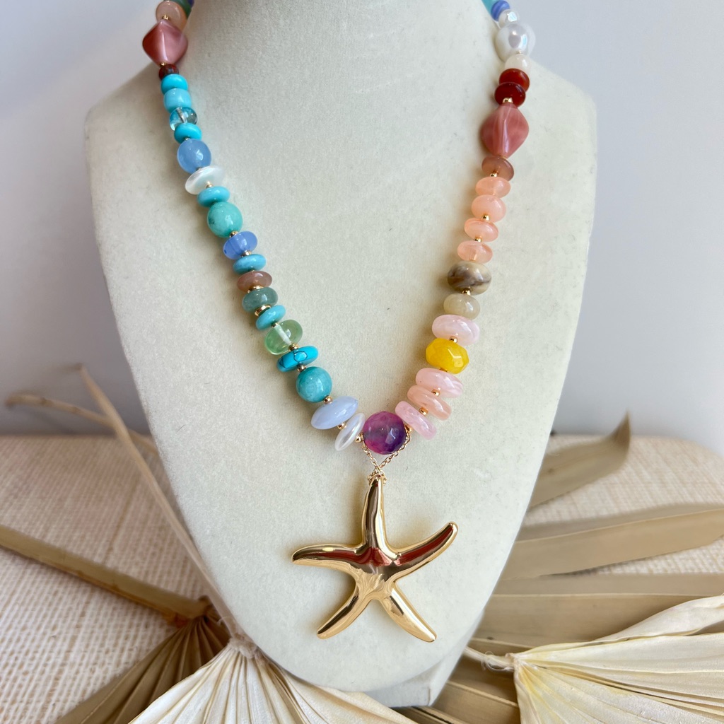 Viral Gold Starfish Pendant Multicolor Beaded Necklace Nwt 75$